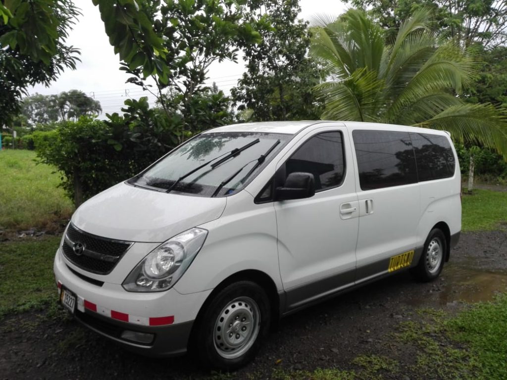 Private Transfer San Jose International Airport to Arenal Volcano Glass Frog VIP Transfers and
